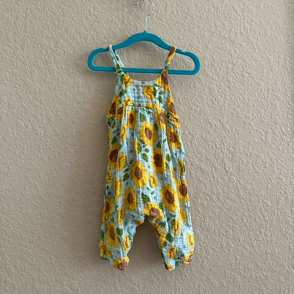 Angel Dear Other - 💙5/$25💙Angel Dear Sunflower Romper 6-12M
